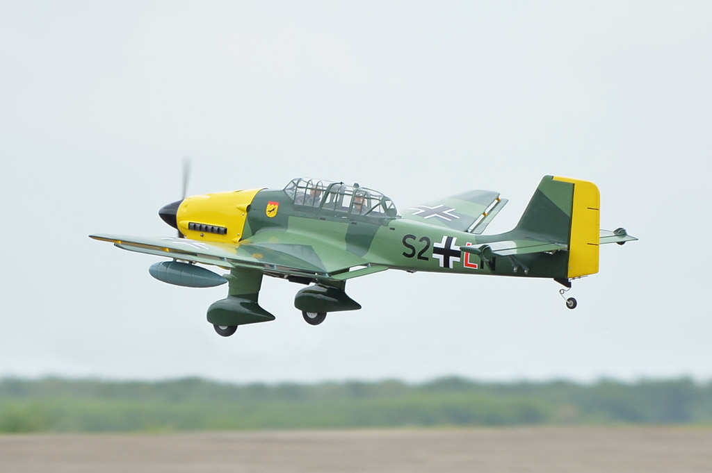 black-horse-ju-87-stuka-bh80-rc-flugzeug-1920mm-20cc image 7