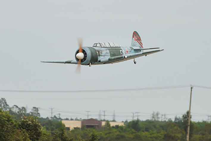 black-horse-bh187-yak-11-rc-flugzeug-2350mm-60cc-arf image 4