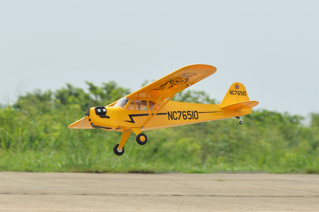 black-horse-piper-j-3-cub-bh04-rc-flugzeug-1950mm-arf image 4