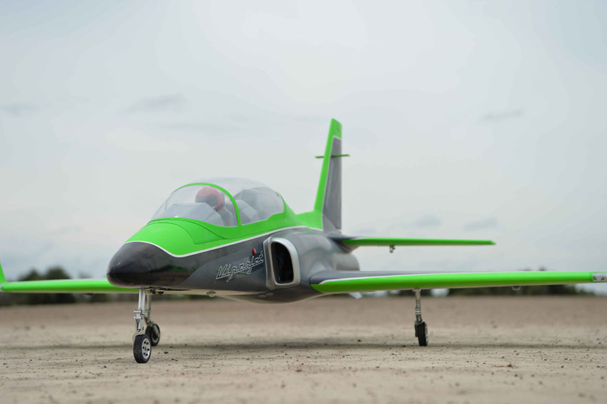 black-horse-jet-bh181-viper-turbine-2000mm-elektrofahrwerk image 2