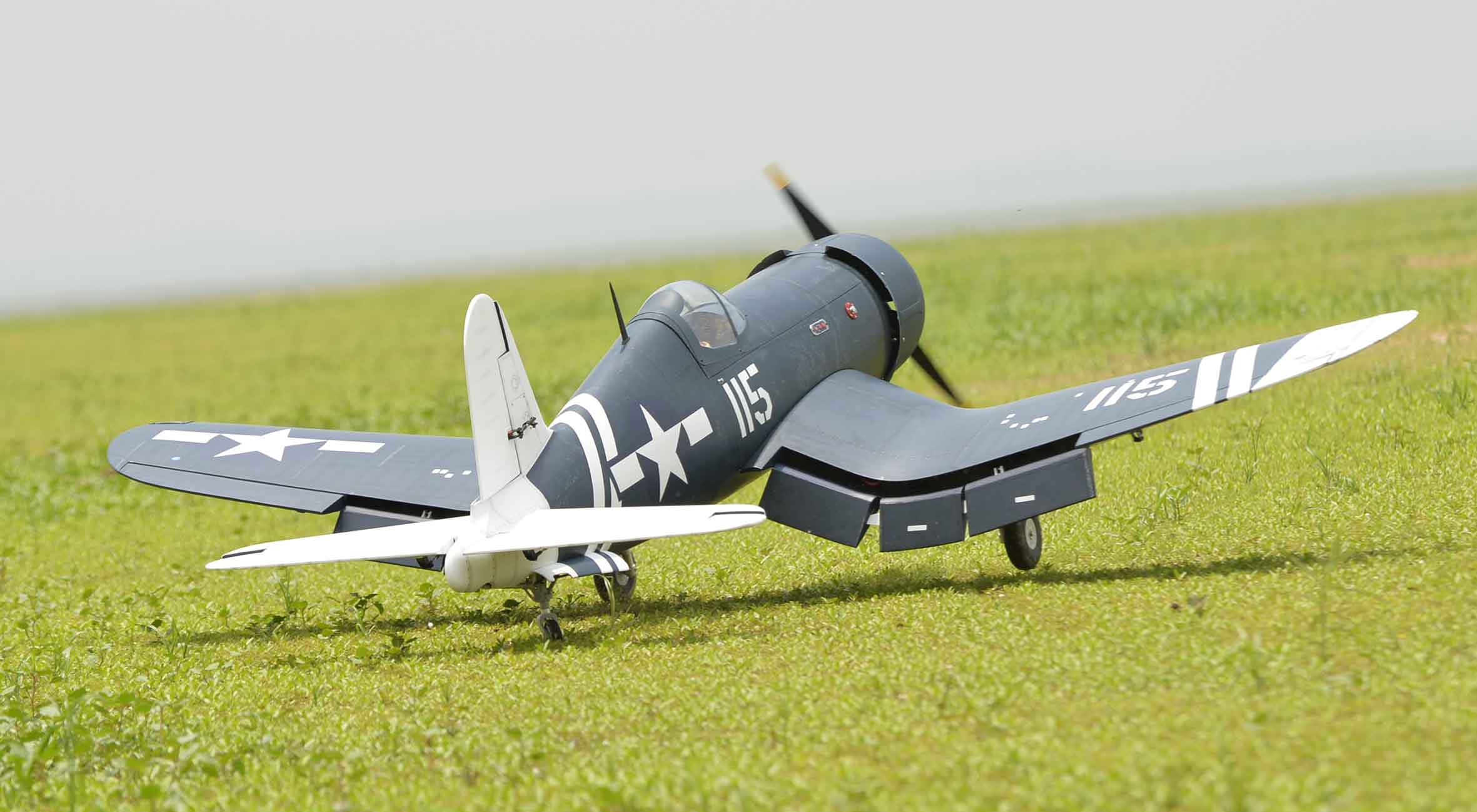 black-horse-bh64-corsair-rc-flugzeug-2280mm-50-60cc-arf image 4
