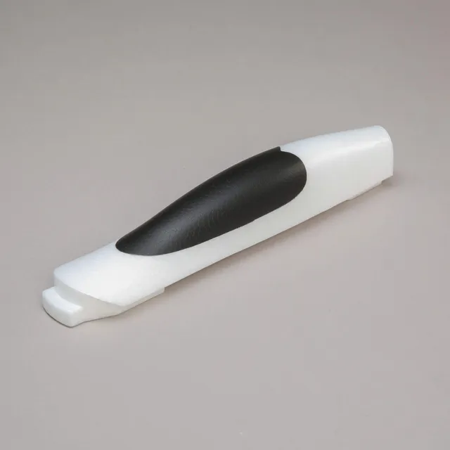 e-flite-v900-900-mm-batterie-luke-airframe image 1