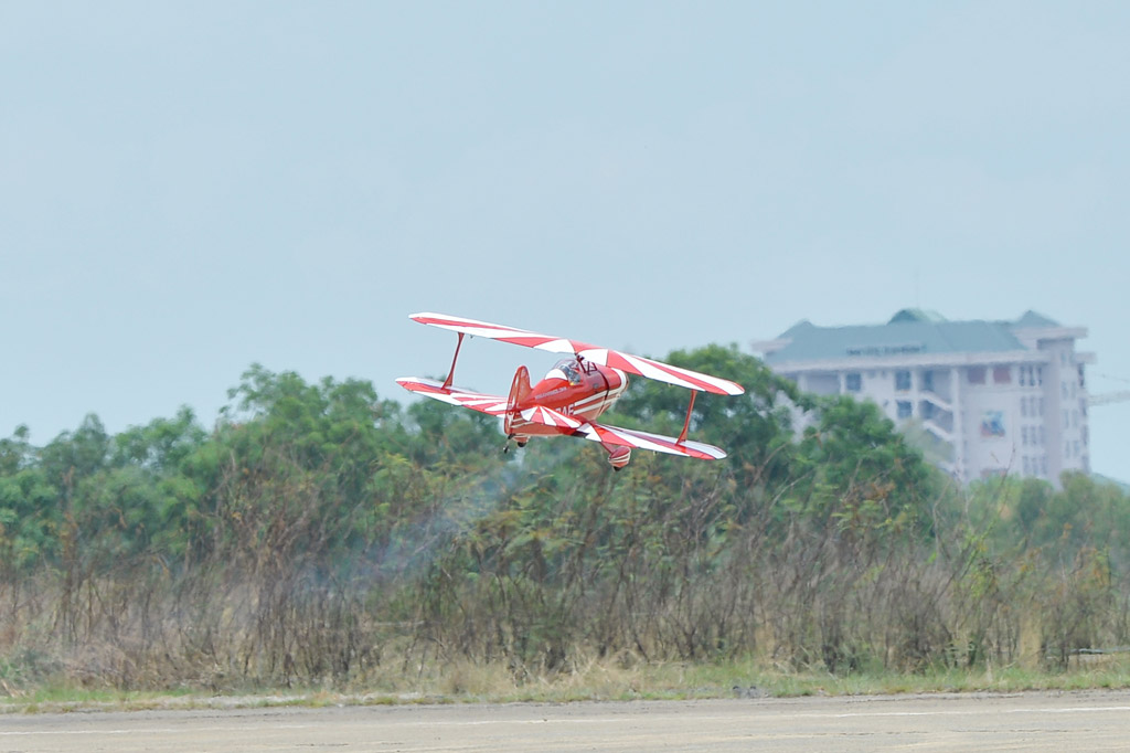 black-horse-scale-bh85-pitts-1500mm-arf-doppeldecker-20cc image 5