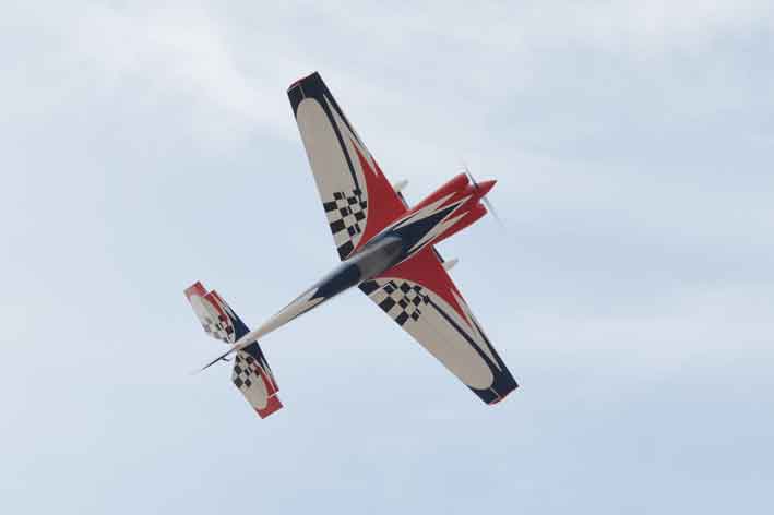 black-horse-edge-540-v3-bh198-rc-flugzeug-2160mm-60cc-arf image 7