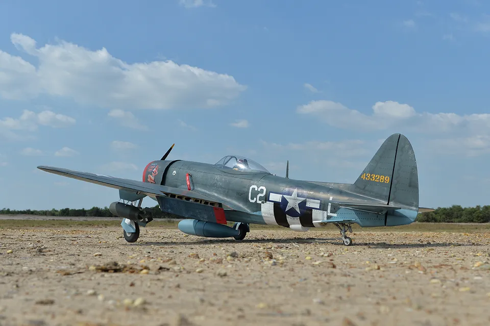 black-horse-bh117-p-47-thunderbolt-2075mm-60cc-arf-retract image 1
