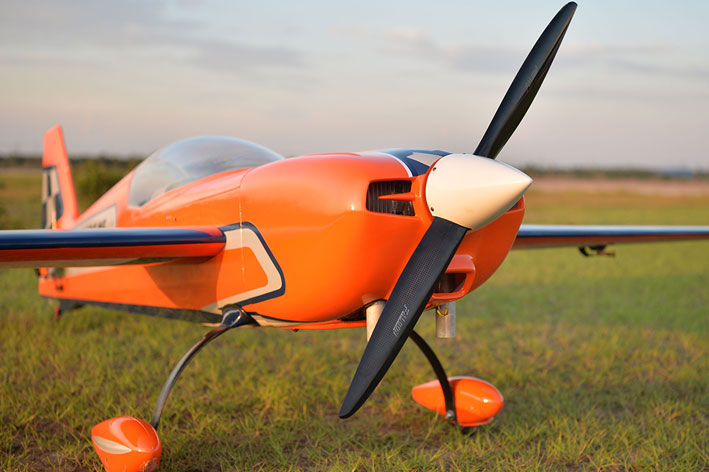 black-horse-3d-bh197-extra-ng-2667mm-rc-flugzeug-120cc-arf image 2