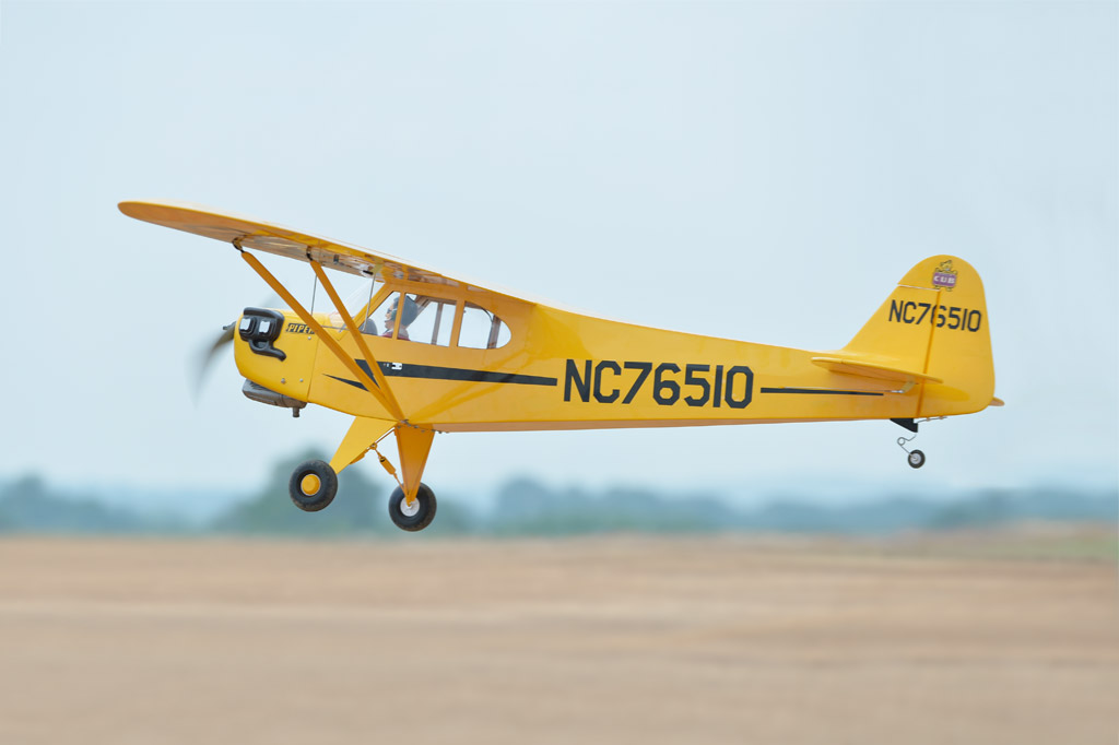black-horse-bh58-piper-j-3-cub-rc-flugzeug-2380mm-ep-glow image 6