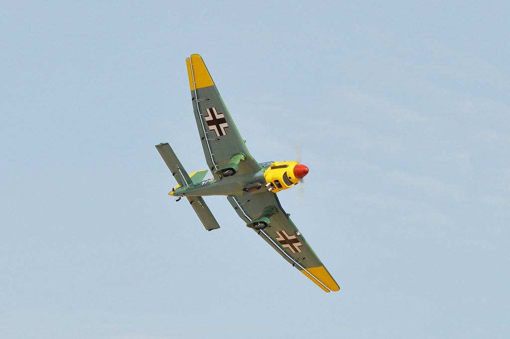 black-horse-bh169-junkers-ju-87-stuka-rc-flugzeug-2300mm-60cc-arf image 5
