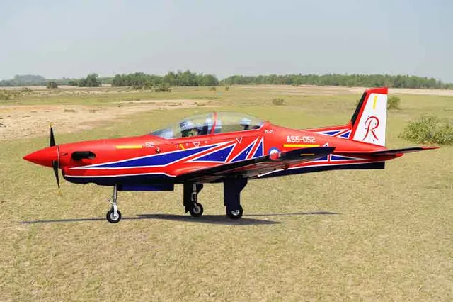 black-horse-pc21-bh192-rc-flugzeug-50-60cc-arf-retract image 1