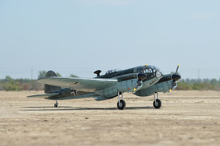 black-horse-bh184-heinkel-he-111-2500mm-arf-20cc-einziehfahrwerk image 1