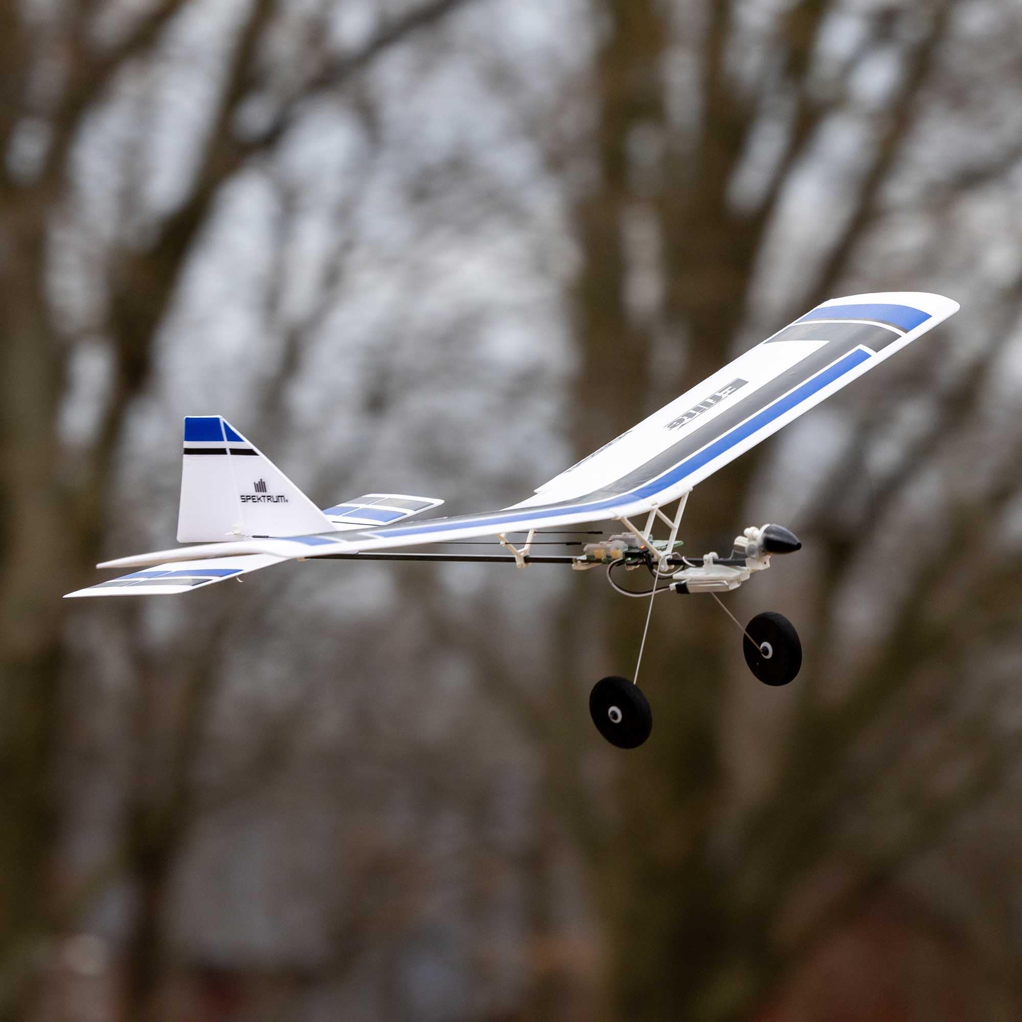 e-flite-umx-slow-ultra-stick-rtf-trainer-as3x-safe image 3