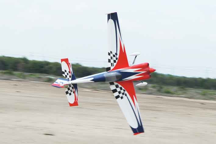 black-horse-edge-540-v3-bh198-rc-flugzeug-2160mm-60cc-arf image 3