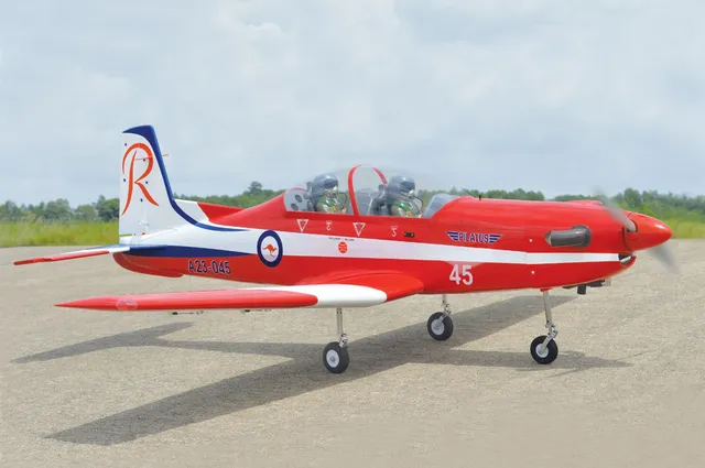 black-horse-pc-9-1840mm-rc-flugzeug-arf-20cc-gas image 1