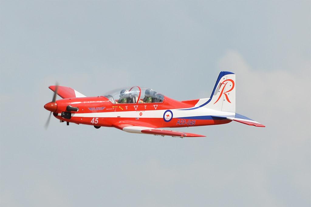 black-horse-pc-9-1840mm-rc-flugzeug-arf-20cc-gas image 5