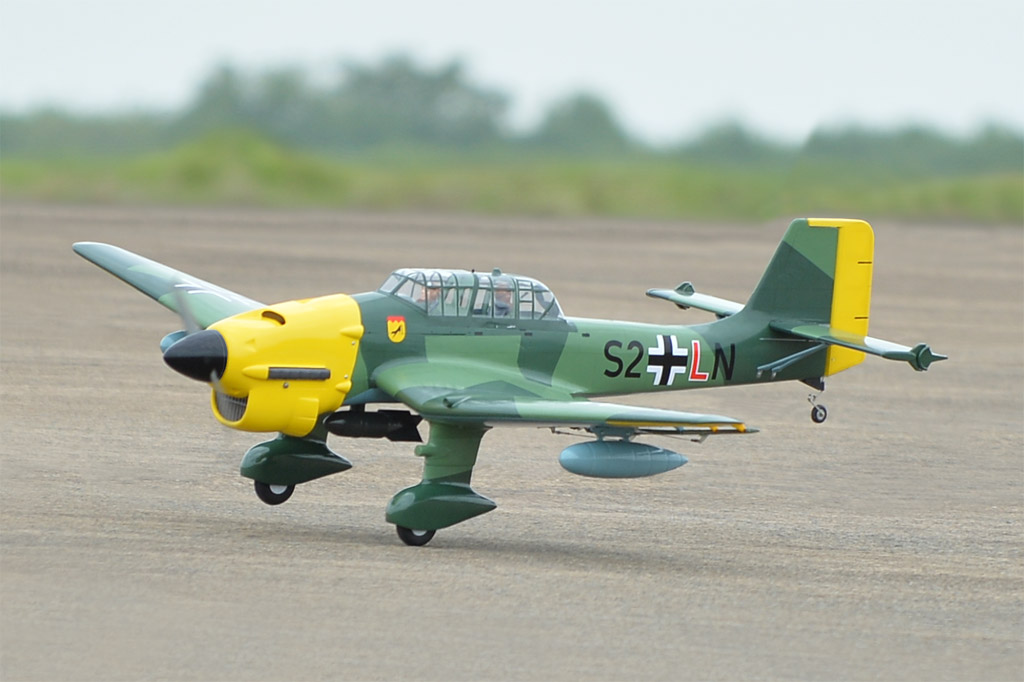 black-horse-ju-87-stuka-bh80-rc-flugzeug-1920mm-20cc image 8
